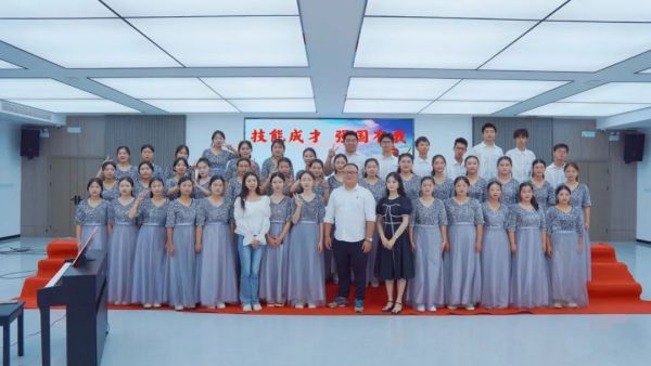 【喜報(bào)】我校(xiào)在第十九屆（2023年(nián)）株洲市(shì)中等職業(yè)學校(xiào)文(wén)明(míng)風(fēng)采活動合唱(chàng)比賽中榮獲二等獎！