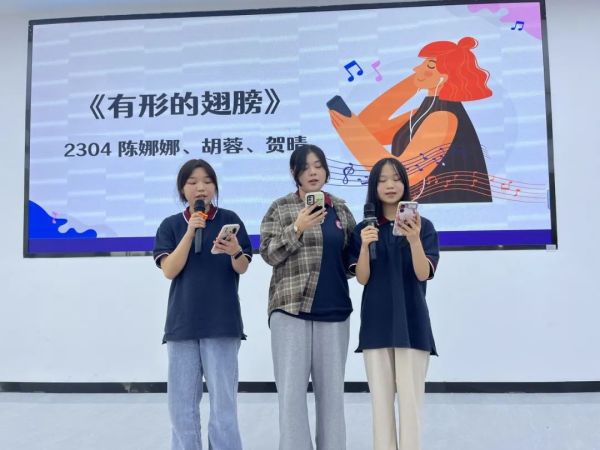 【賽事(shì)速遞】十佳歌(gē)手複賽圓滿落幕，一(yī)起來(lái)看(kàn)看(kàn)新鮮出爐的(de)晉級名單吧(ba)！